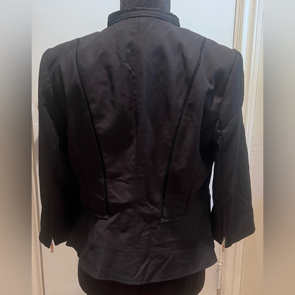 White House Black Market Perfect Form Zip Front Black Jacket Blazer Size 12 - Picture 9 of 14